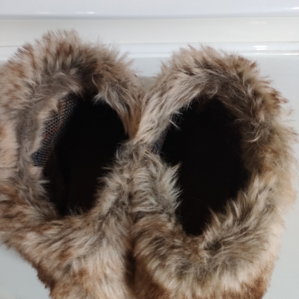 Fur Booties - Picture 3 of 3